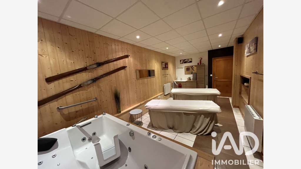 Vente murs institut de beauté à Mont-Dore