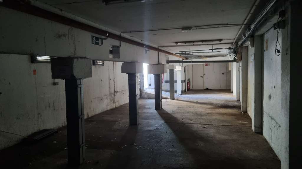 A VENDRE - MURS COMMERCIAUX OCCUPES - COLOMBES 92