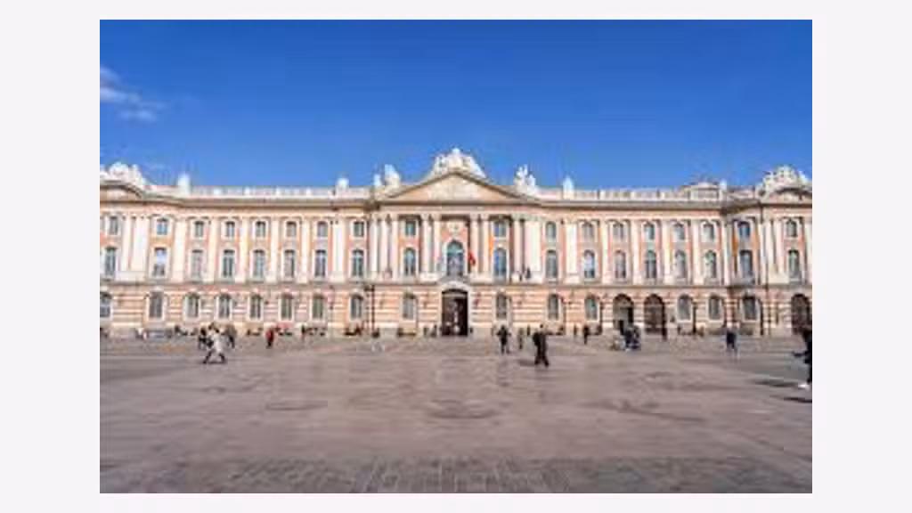 Vente murs occupés rue très commerçante à Toulouse