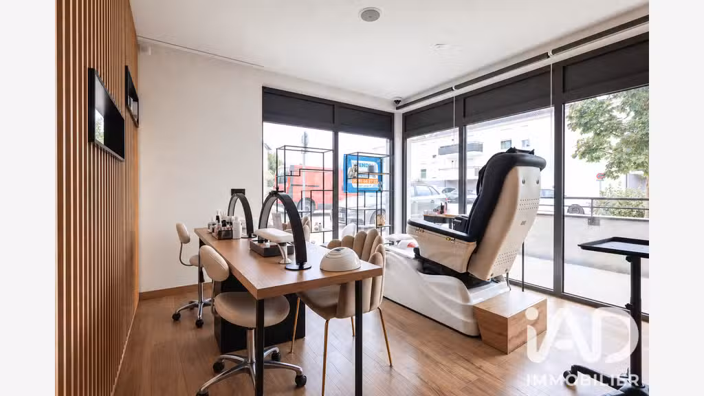 Vente murs commerciaux 128m² à Pougny