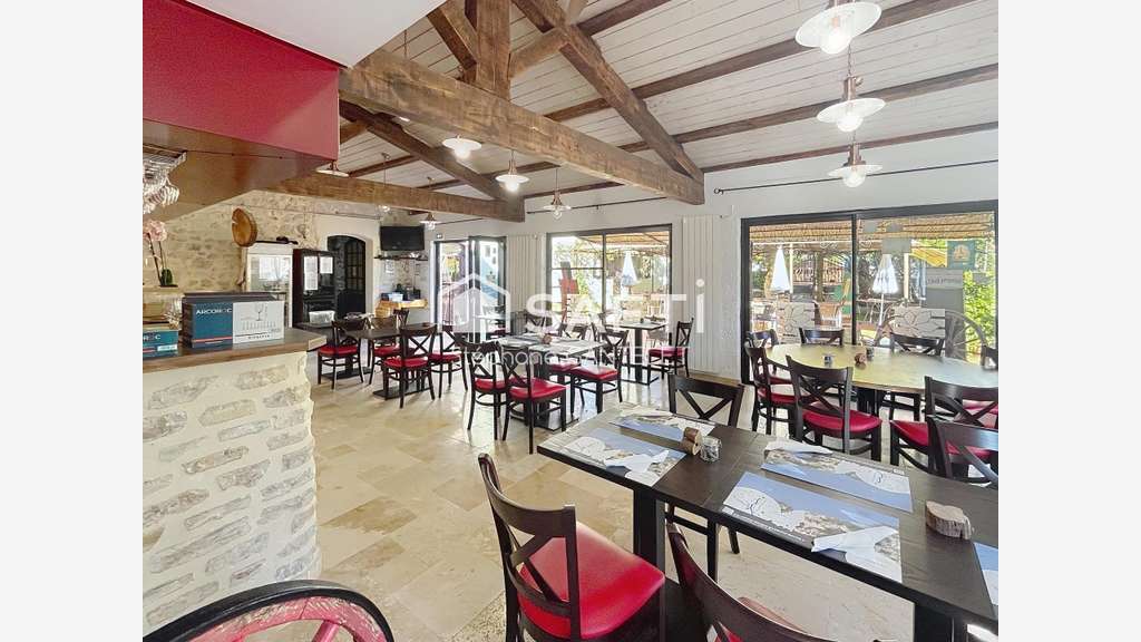 Vente murs commerciaux au cœur de Saint-Remèze