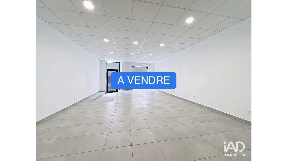 Vente murs 270m² avec habitation à Saint-Chinian