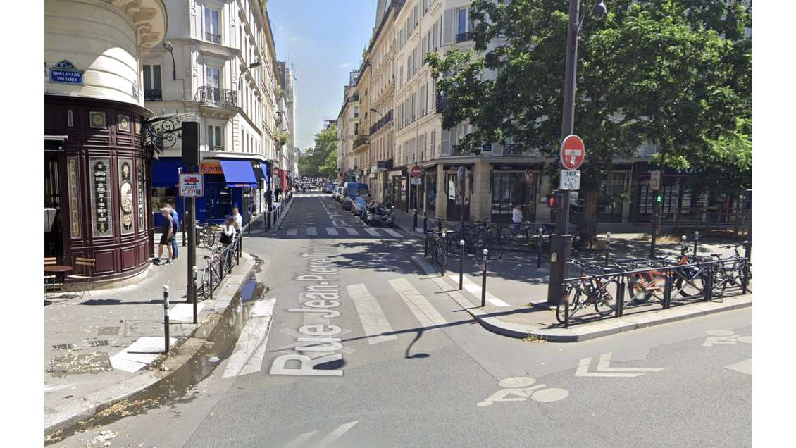 AV murs libres d'angle restaurant 75011 Oberkampf 