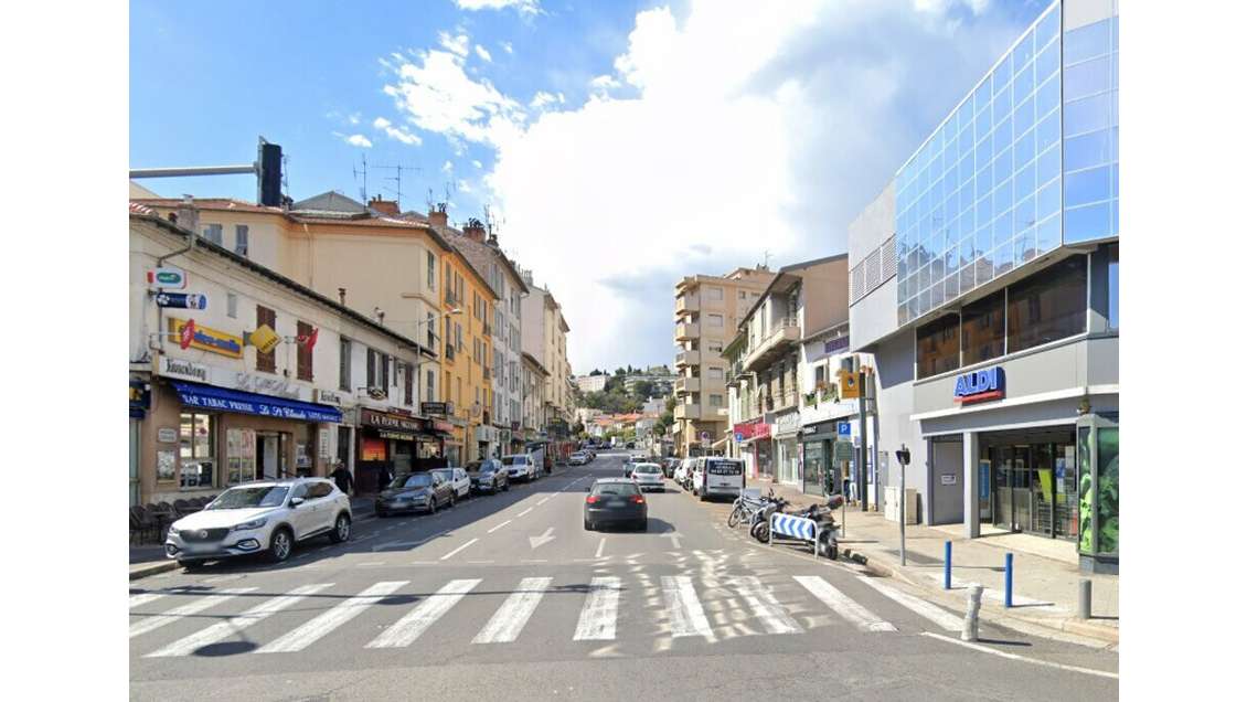 Vente local commercial 176m² superbe linéaire Nice