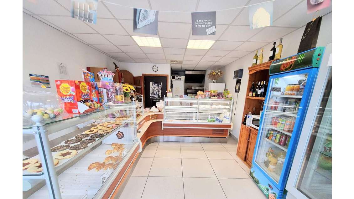 Vente murs professionnels loués à Générac