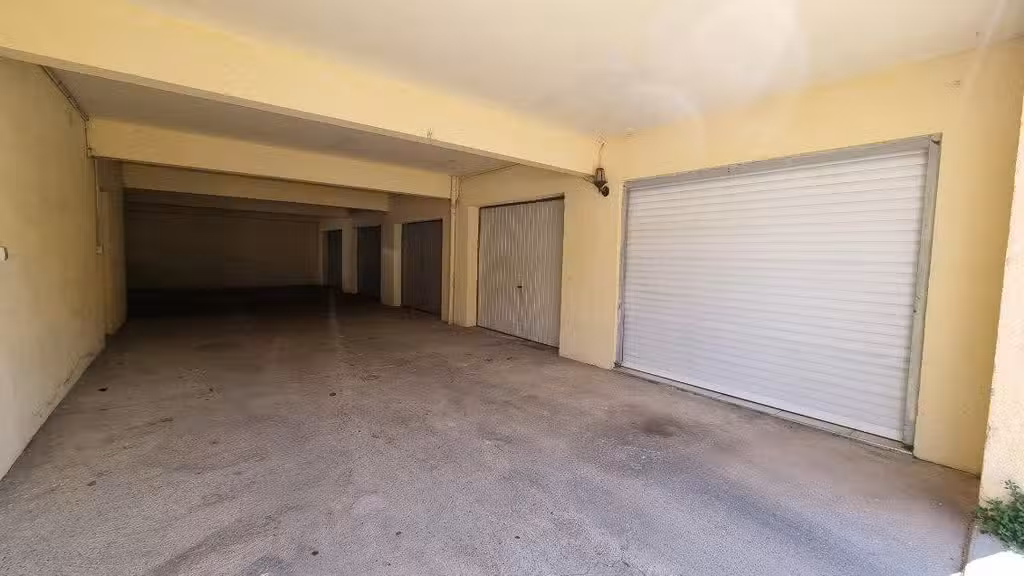 Vente garage fermé 13m² à Agde Monaco / Saint-Loup