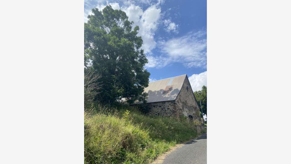 Vente grange en pierre à Anzat-le-luguet