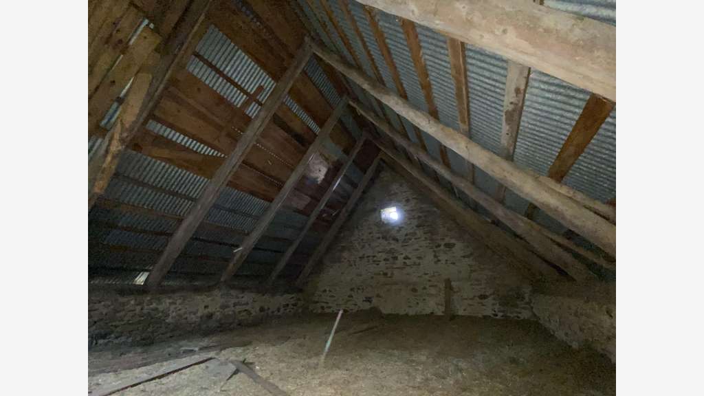 Vente grange en pierre à Anzat-le-luguet