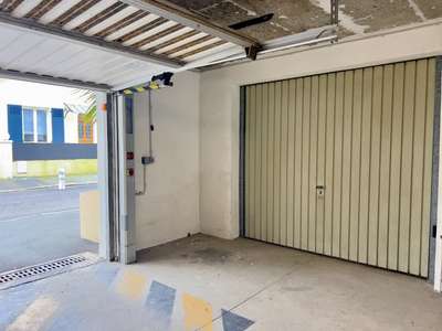 Rare sur le secteur ! Garage sécurisé  à Biarritz