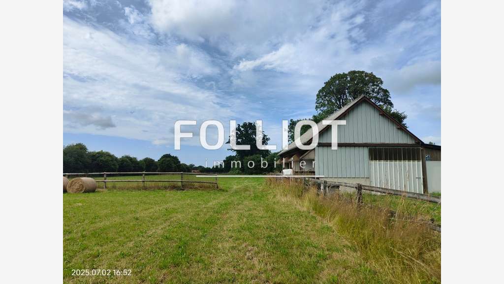 A vendre bâtiment de garages à Gavray Sur Sienne