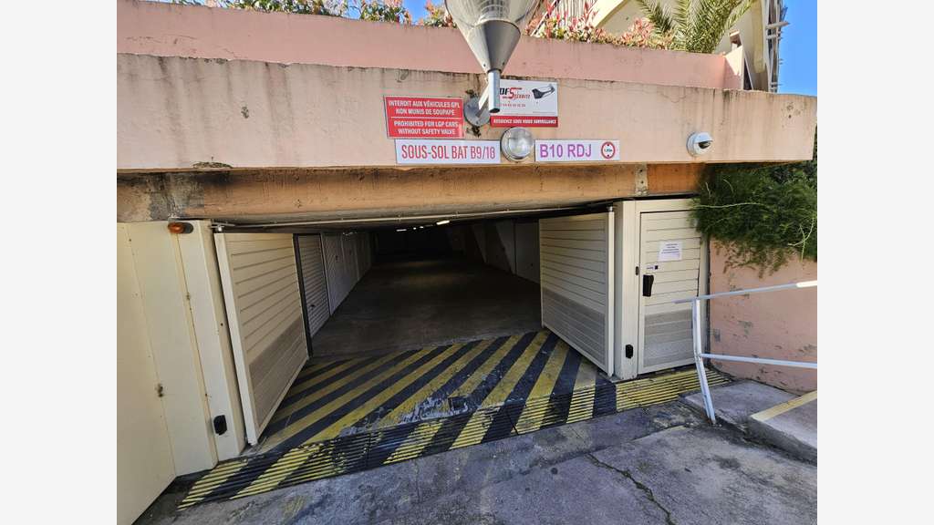 Garage / double stationnement Mandelieu-la-Napoule