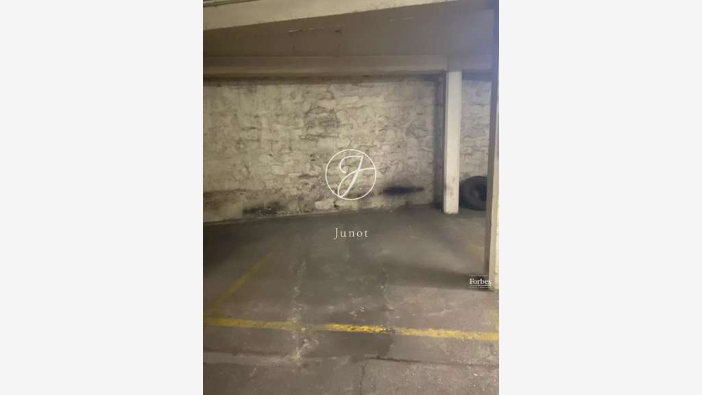 Vente parking 1 place Paris 17e Ampere