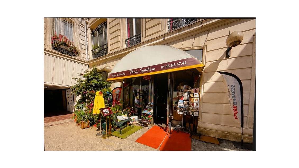 Commerce excellente visibilité à vendre à Paris 8e