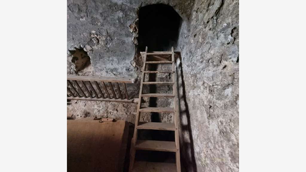 Vente bâtiment en pierre 160m² au cœur de Sisteron