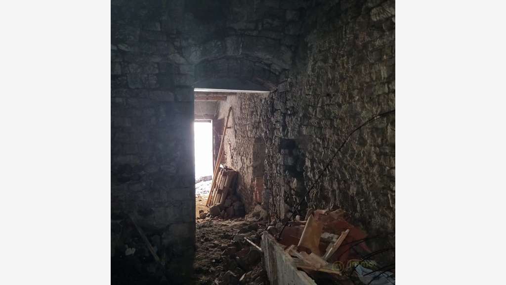 Vente bâtiment en pierre 160m² au cœur de Sisteron