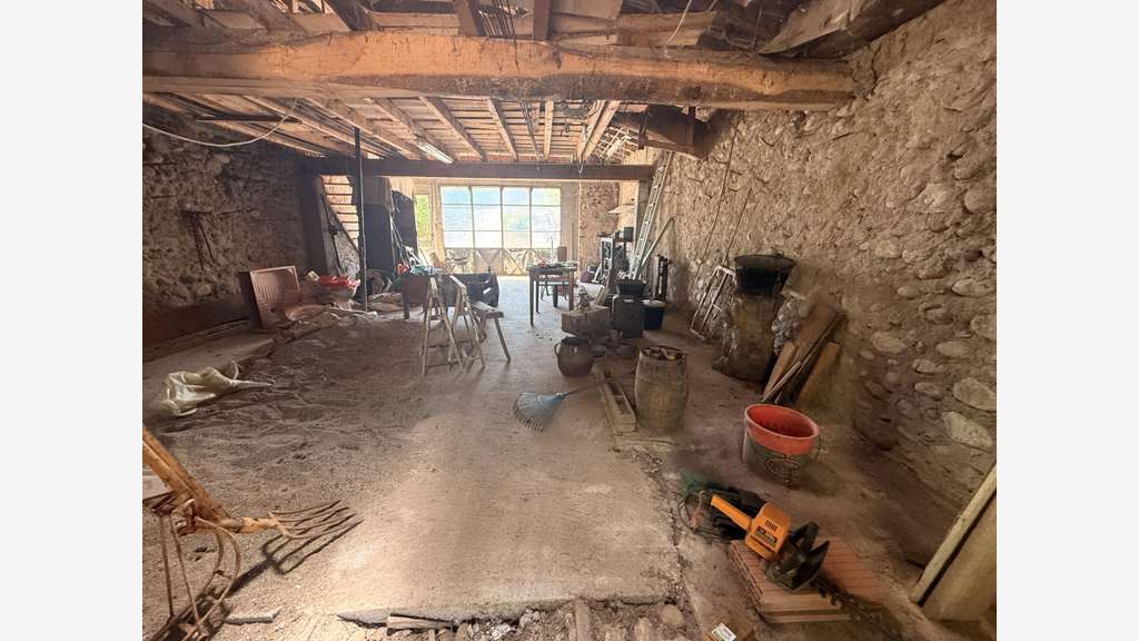 Vente Garage atelier cave et abris à Varilhes