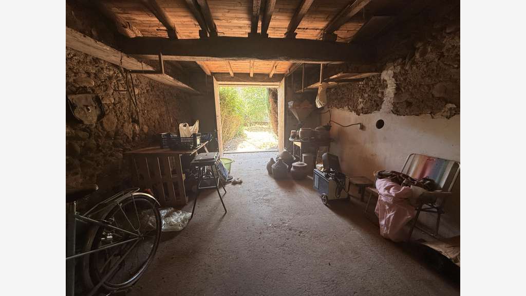 Vente Garage atelier cave et abris à Varilhes