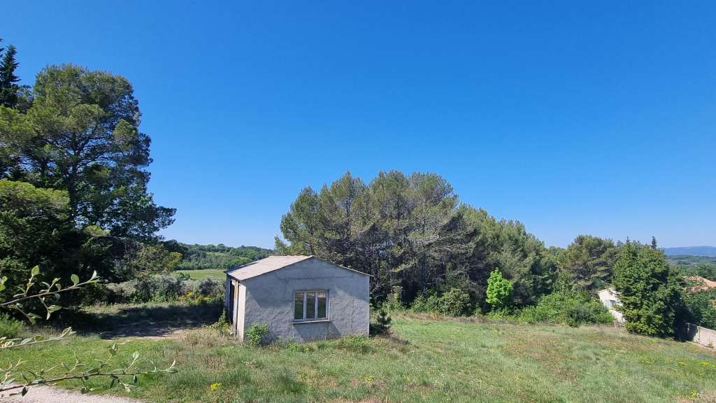 Vente hangar sur terrain 1430m² à Vézénobres
