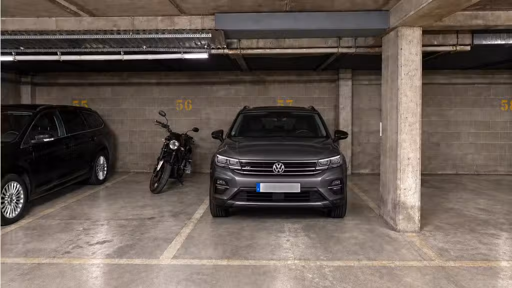 Vente parking au 1er sous-sol à Paris 18e