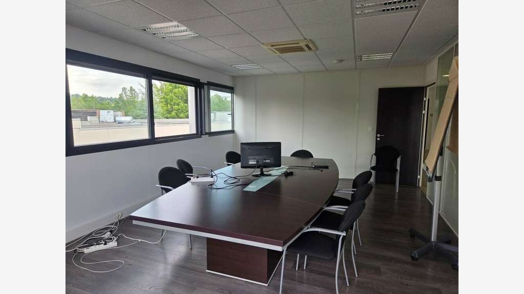 Bureaux à vendre à Dardilly le Jubin