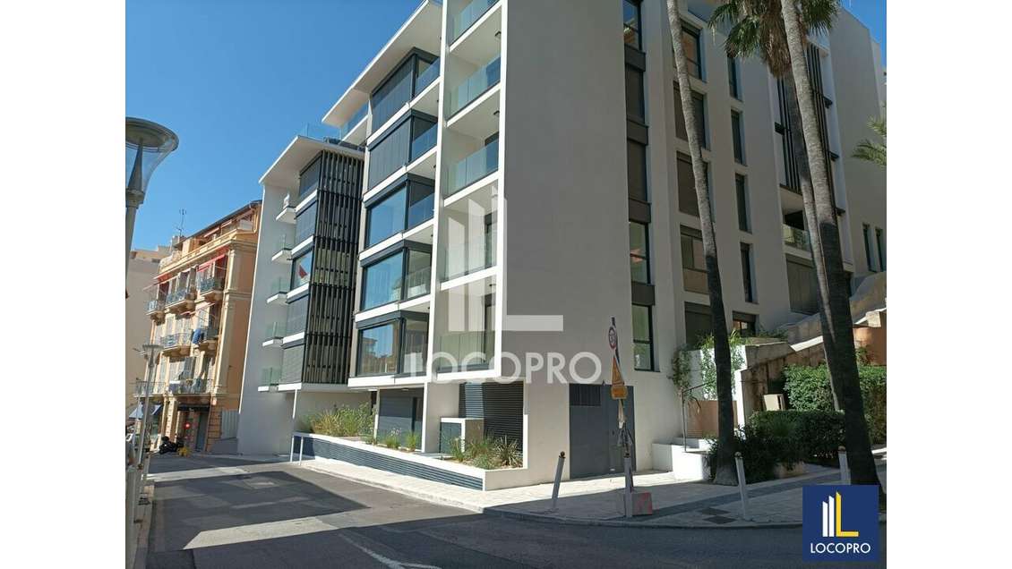 Vente bureaux  206m² R+2 à Beausoleil