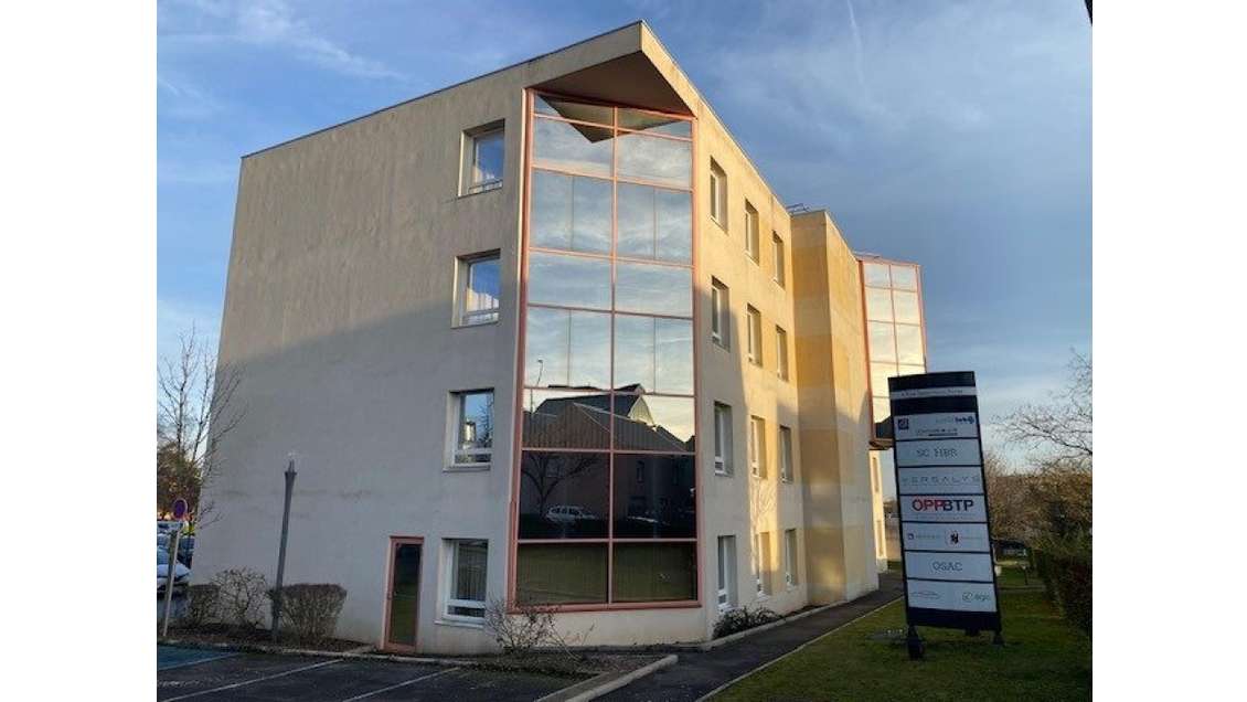 AV plateau de bureaux 50m² R+3 Dijon Toison d'Or