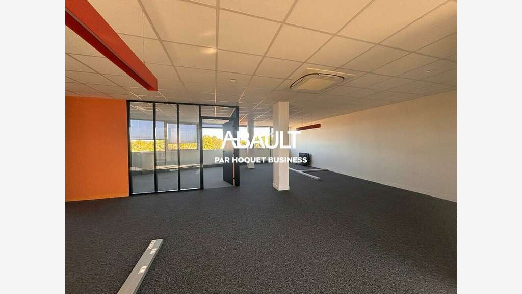 Plateau bureaux 250m² R+3 à vendre Labège Innopole