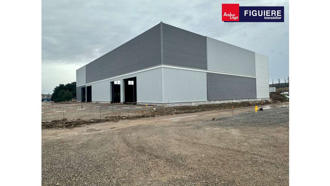 Vente local 10082m² à Marignane ZAC des Florides