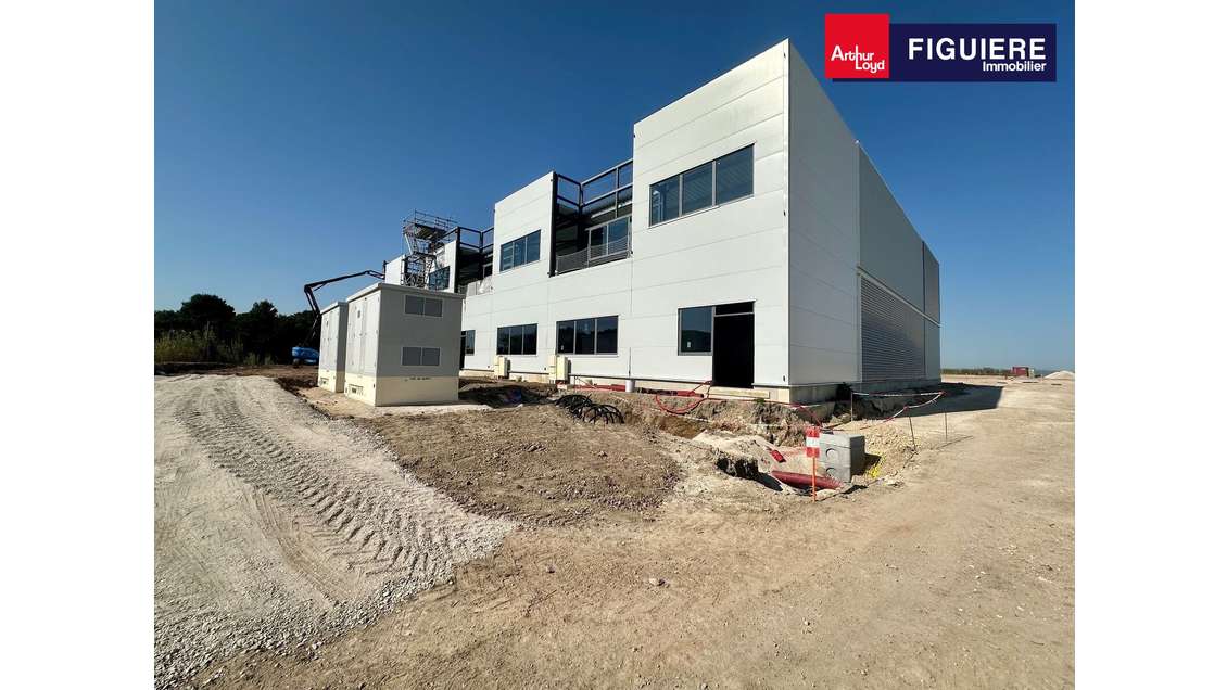 Vente local 10082m² à Marignane ZAC des Florides