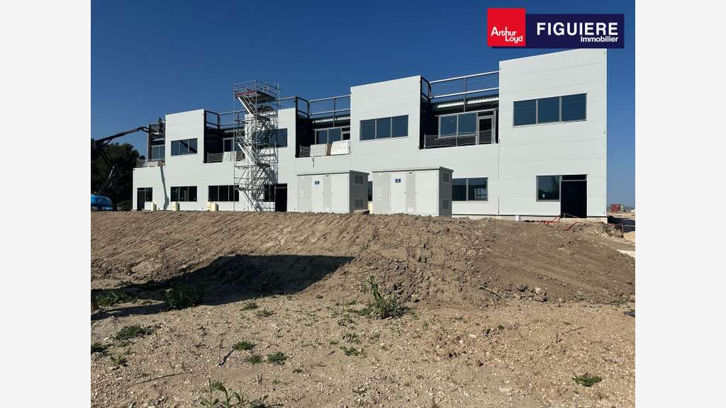 Vente local 10082m² à Marignane ZAC des Florides