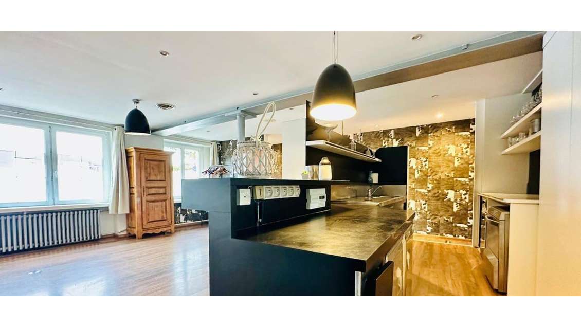 AV local commercial + appart 464 m² Bénestroff   