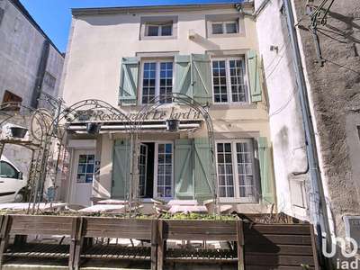 Cède maison restaurant au centre ville de Chaumont