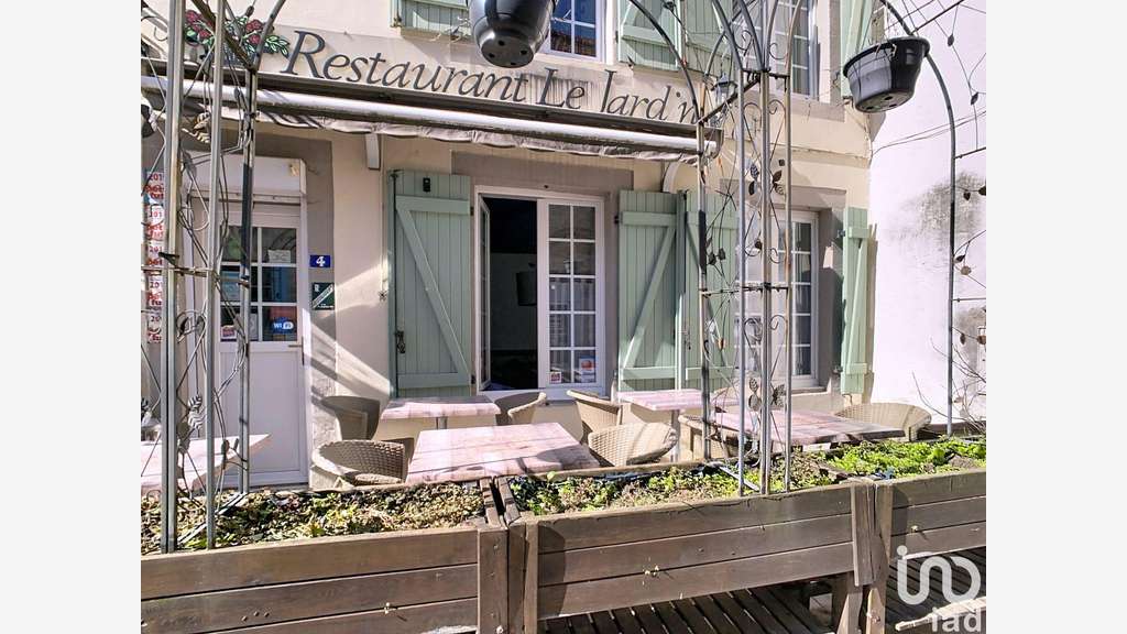 Cède maison restaurant au centre ville de Chaumont