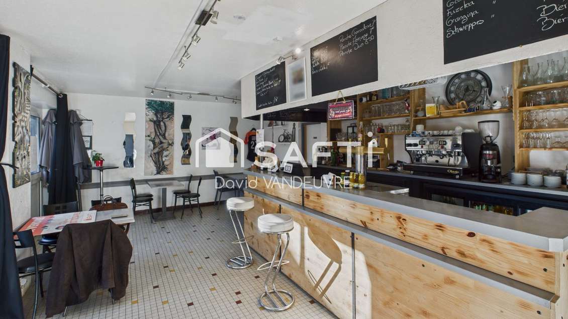 Cède local commercial 429m² empl idéal à La Chatre