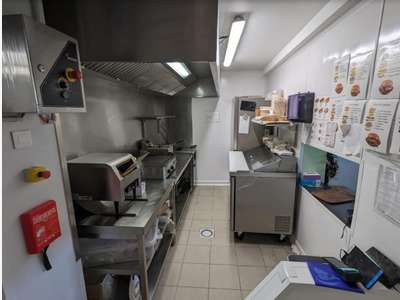 Vente local pour dark kitchen 120m² à Livry-Gargan