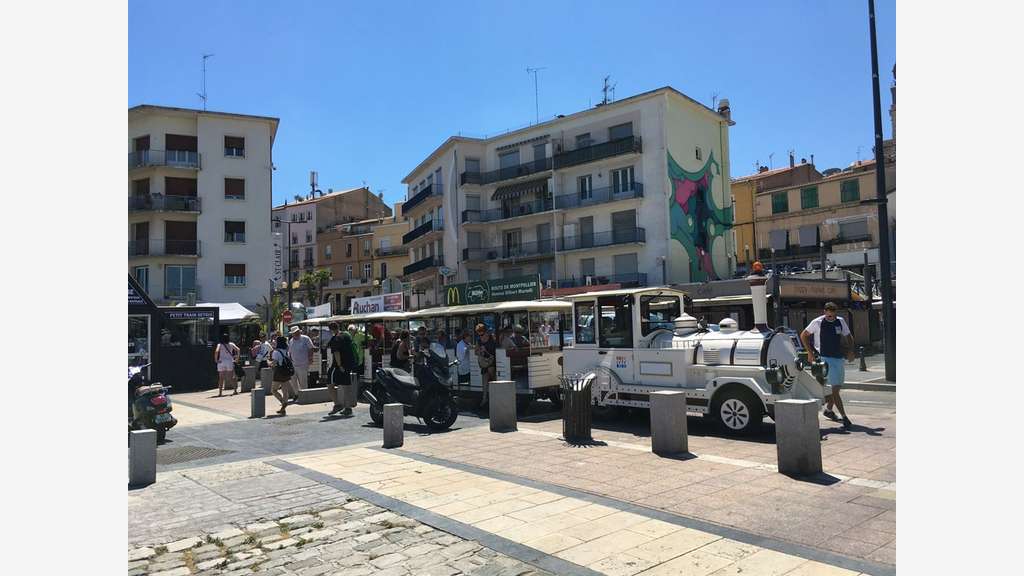Murs commerciaux de 9m² à vendre Sète hypercentre