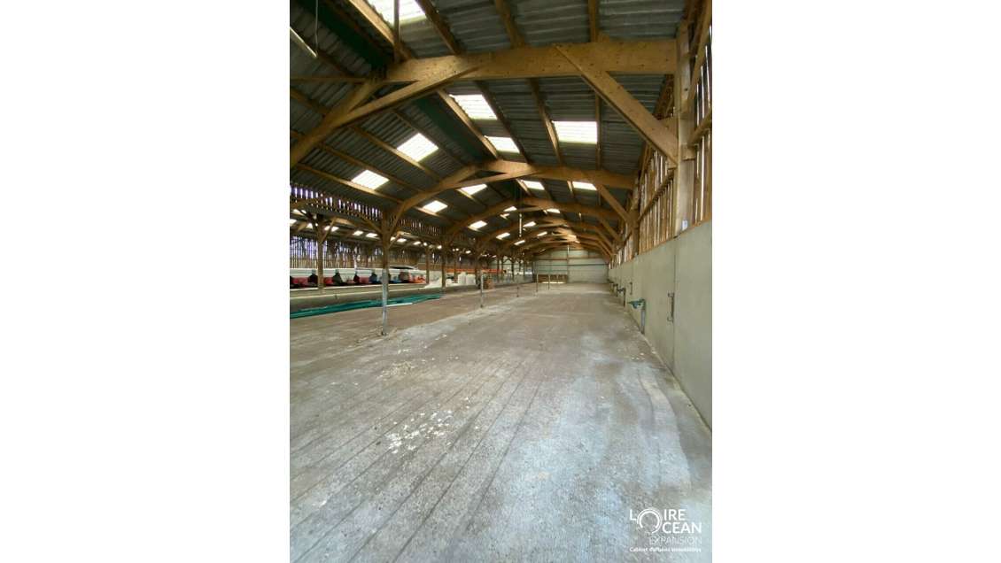 Site agricole 3600m² sur 1.9ha à vendre à Nantes