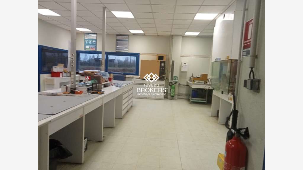 Vente site industriel 2700m² à Lannemezan ZI