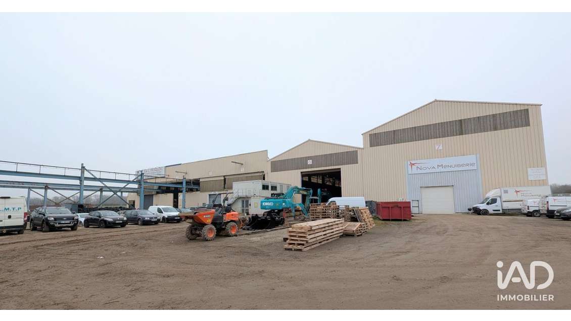 Vente Hangar 8 098m² avec rendement à JarnyI