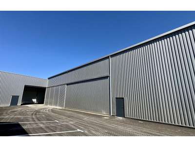 Vente Locaux d'activités - Entrepôts à Orange