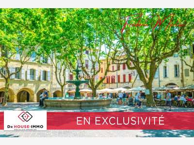Terrain constructible 1700m² à vendre à Uzès