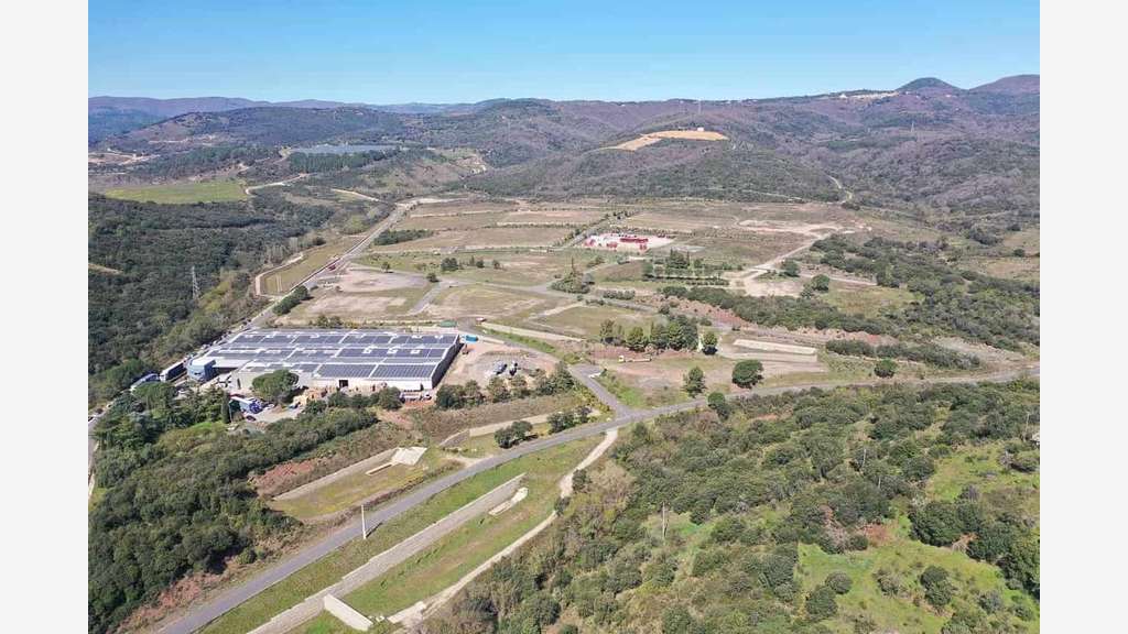 Terrain industriel et tertiaire à vendre au Bosc