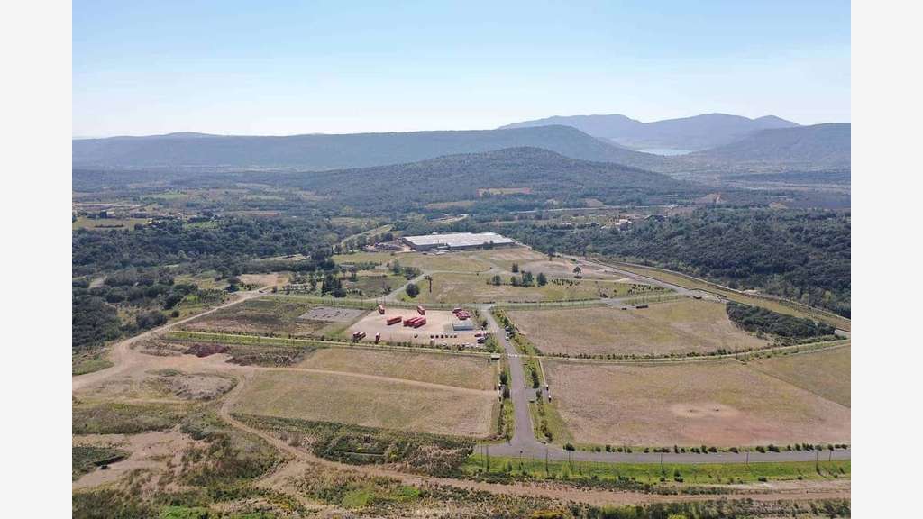 Terrain industriel et tertiaire à vendre au Bosc
