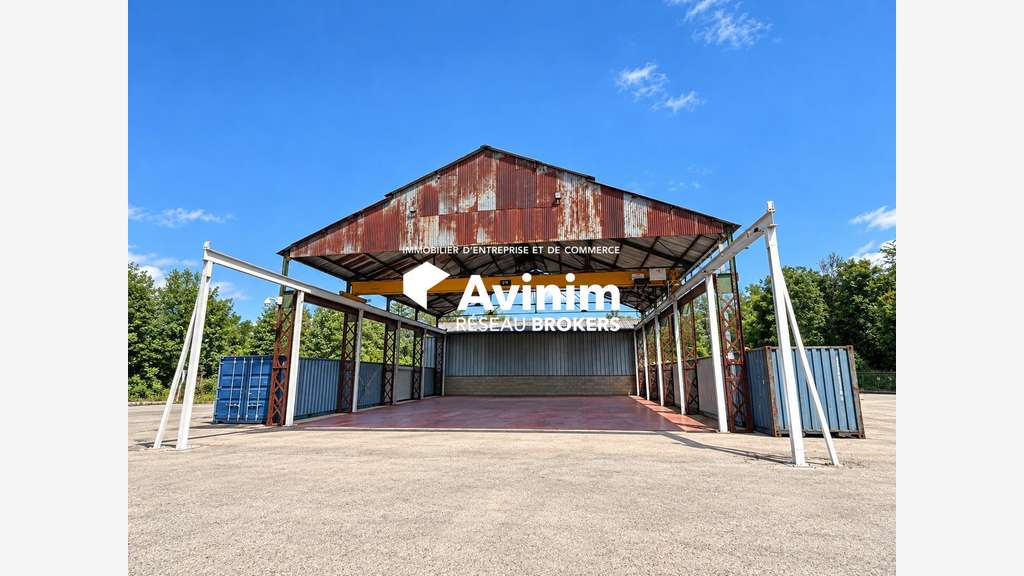 Plateforme pour activité industrielle 23 700 m2