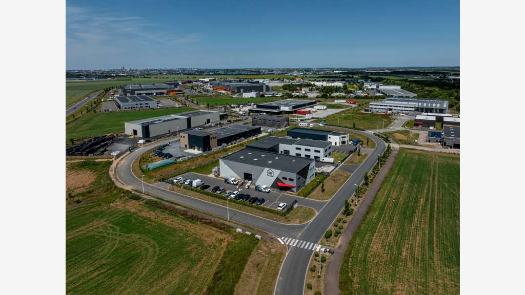 Vente terrain en zone d'activité à Caen Sud