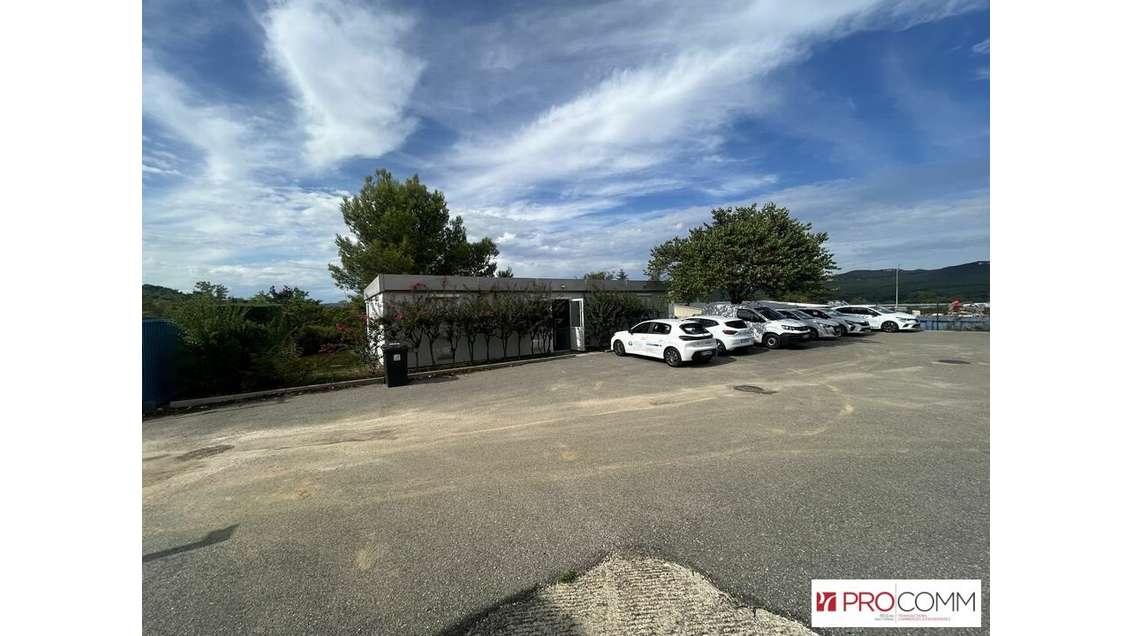 AV terrain 1943m² Bagnols-sur-Cèze zone dynamique