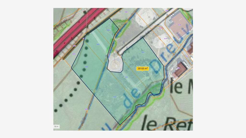 À vendre – Terrain industriel de 3,8 hectares di