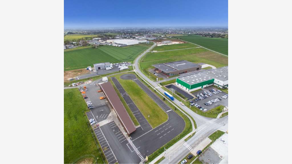 À vendre 6,66 ha de Terrains Industriels à Déols