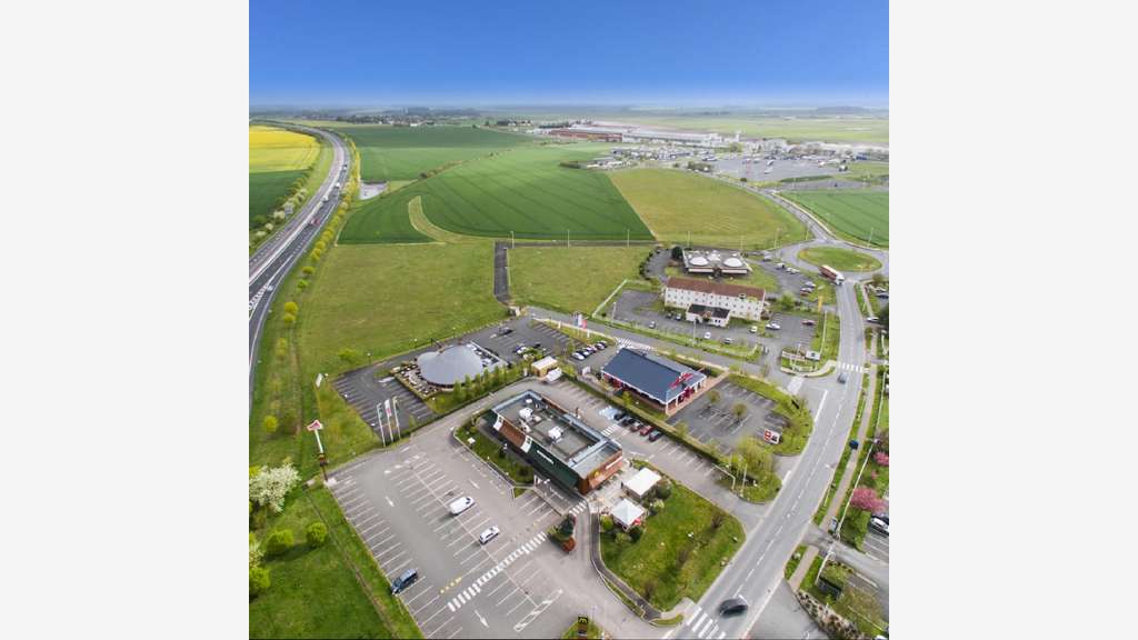 À vendre 6,66 ha de Terrains Industriels à Déols