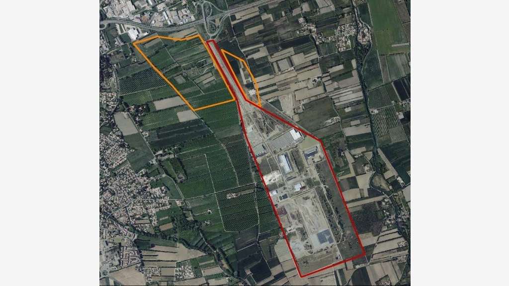 A vendre terrains industriels de 7 500 à 26 000m²